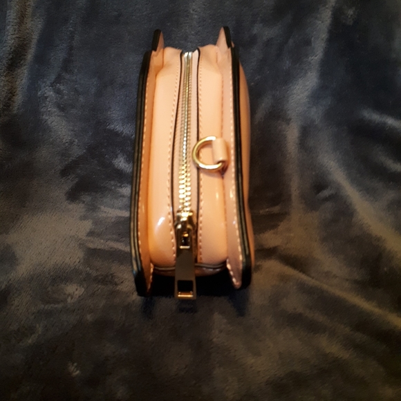 ALDO LIPS TO KISS CROSSBODY PURSE - Picture 2 of 4